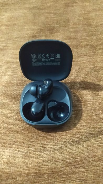 Продам наушники СРОЧНО