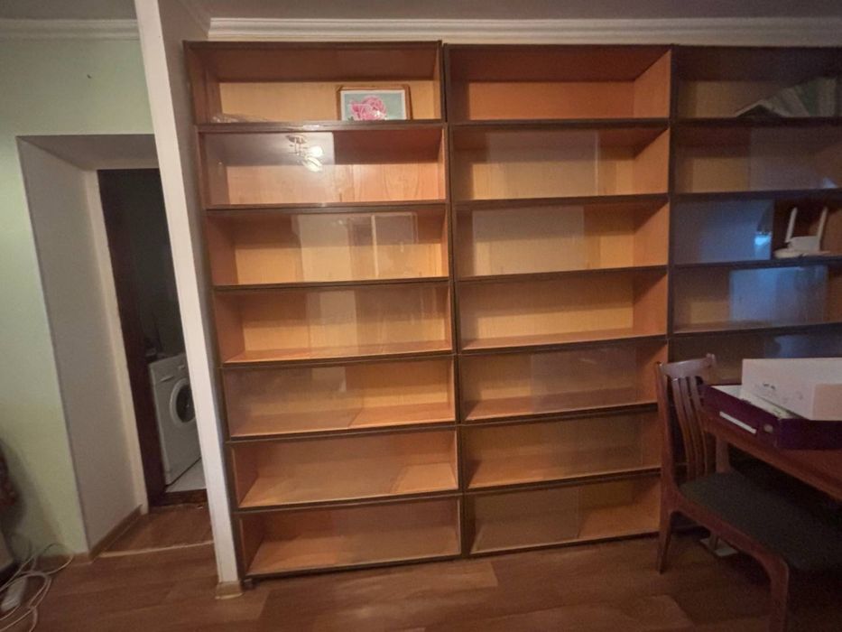 Стенка / книжные полки