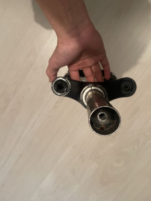 Продам вилку сантур хст