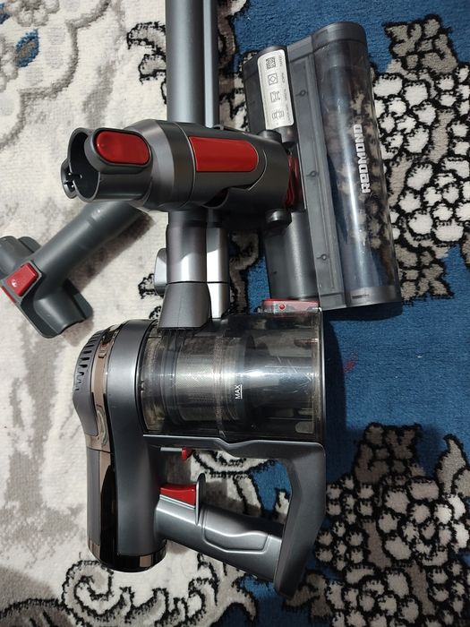 Беспроводной пылесос. Redmond 363