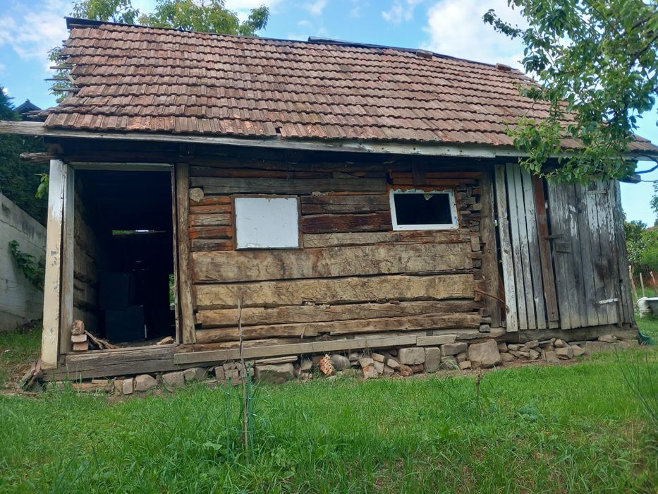 Vând sura  din lemn de stejar