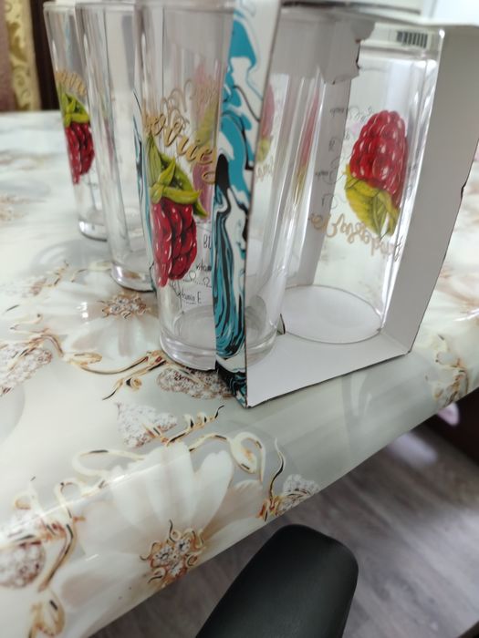 Продам набор стаканов 2000