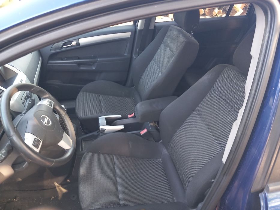 Opel Zafira B 1.9cdti-120кс./2006/- на части