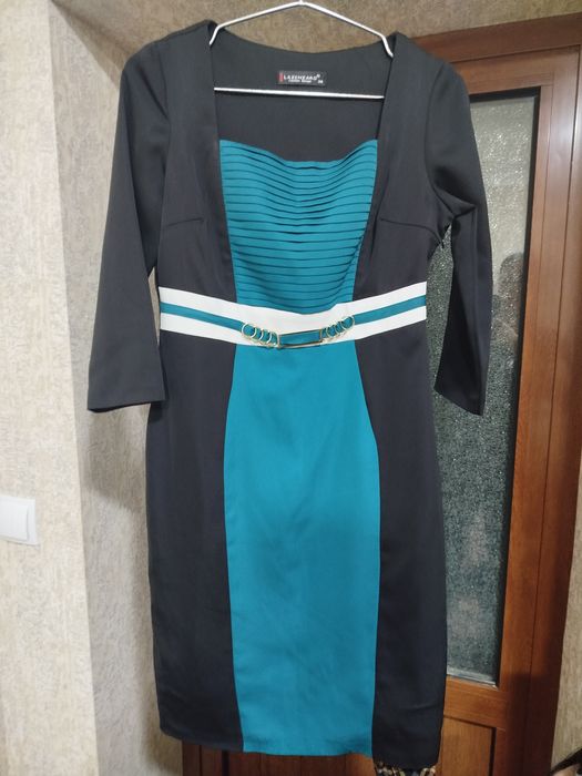 Продаётся платье