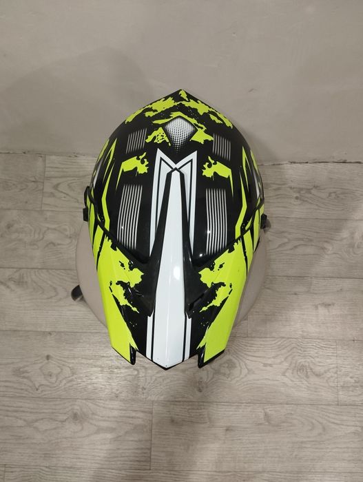 Продам мотошлем!