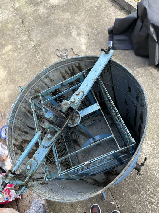 Центрофуга за Мед