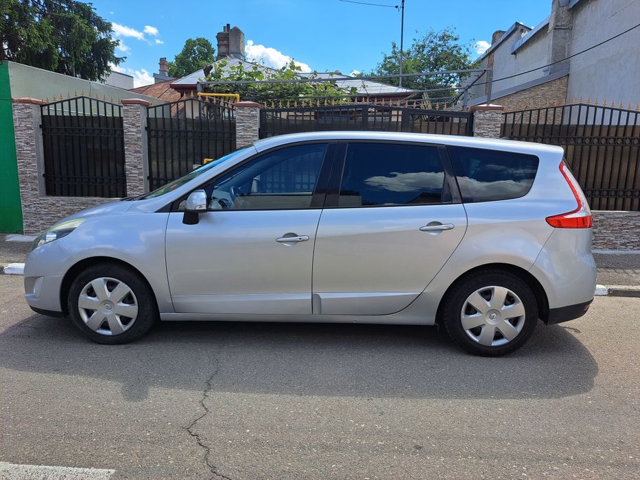 RENAULT Grand Scenic 2011 — imagine 2
