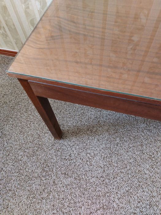 Столик журнальный