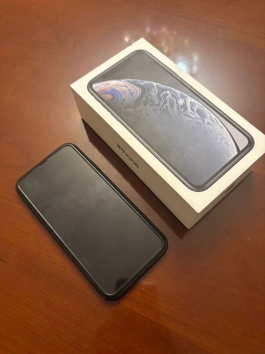IPhone XR черный