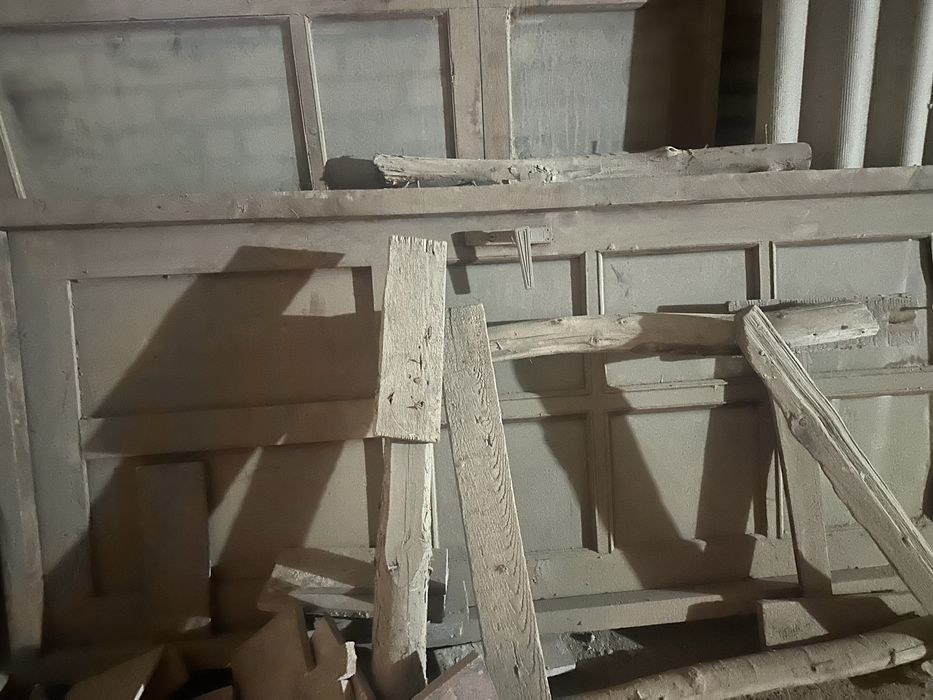 Продаю доски, двери и окна деревянные б/у