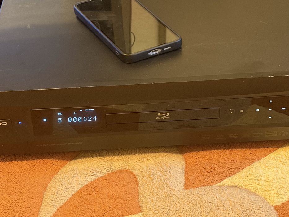 Vând Oppo BDP-95EU  sacd– Player universal high-end / SACD & Blu-ray de referência (DAC ESS Sabre32, XLR)