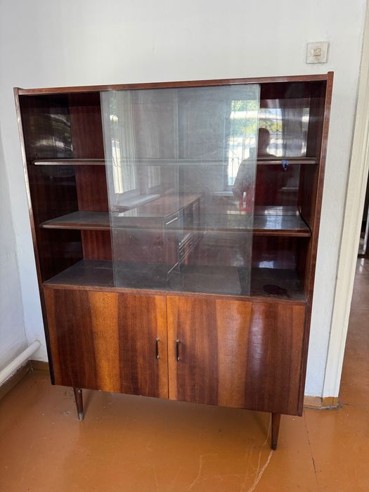 Сервант ретро до реставрации