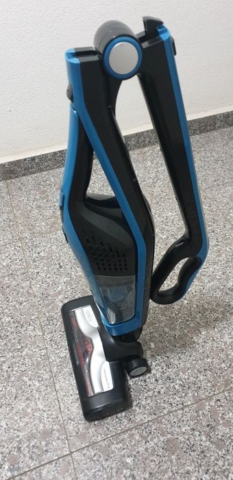 Aspirator vertical Rowenta