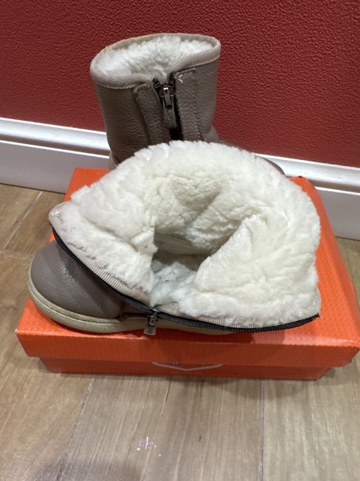 Продам сапожки зимнии