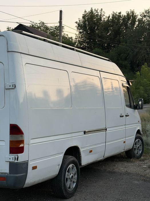Mercedes Benz Sprinter