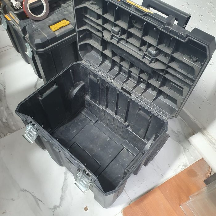 Кейсы DeWalt tstak