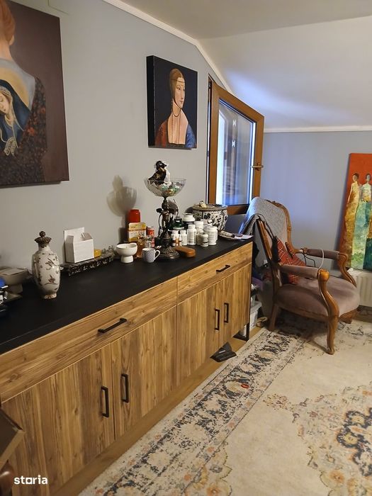 Casa la tara langa Valenii de Munte