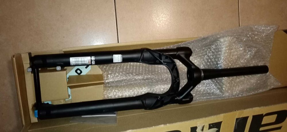 Furca pe aer Manitou Machete Comp noua!