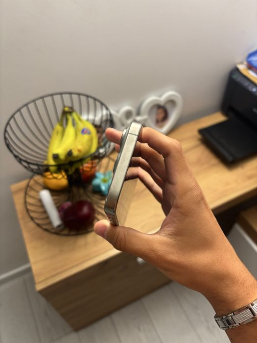 iPhone 16 Pro 128gb in garantie