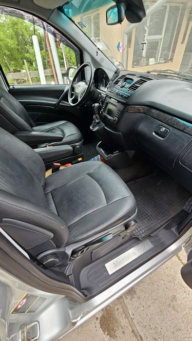 Mercedes Viano 8 locuri