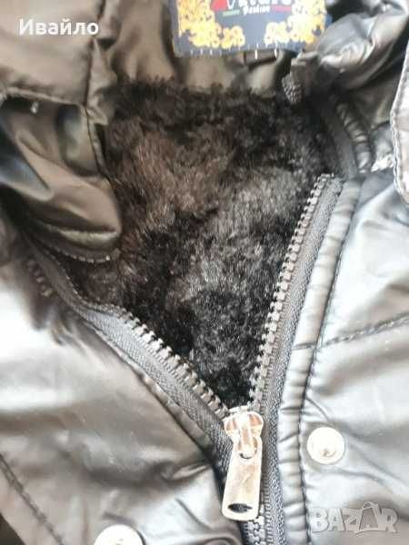 Дамско пухено зимно яке с качулка