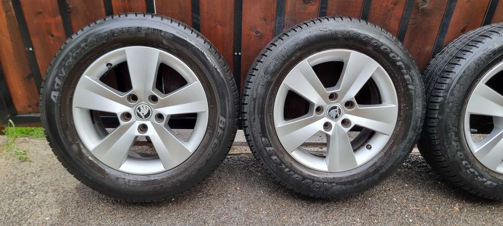 4 броя оригинални алуминиеви джанти за Škoda + летни гуми BFGoodrich, 16 цола