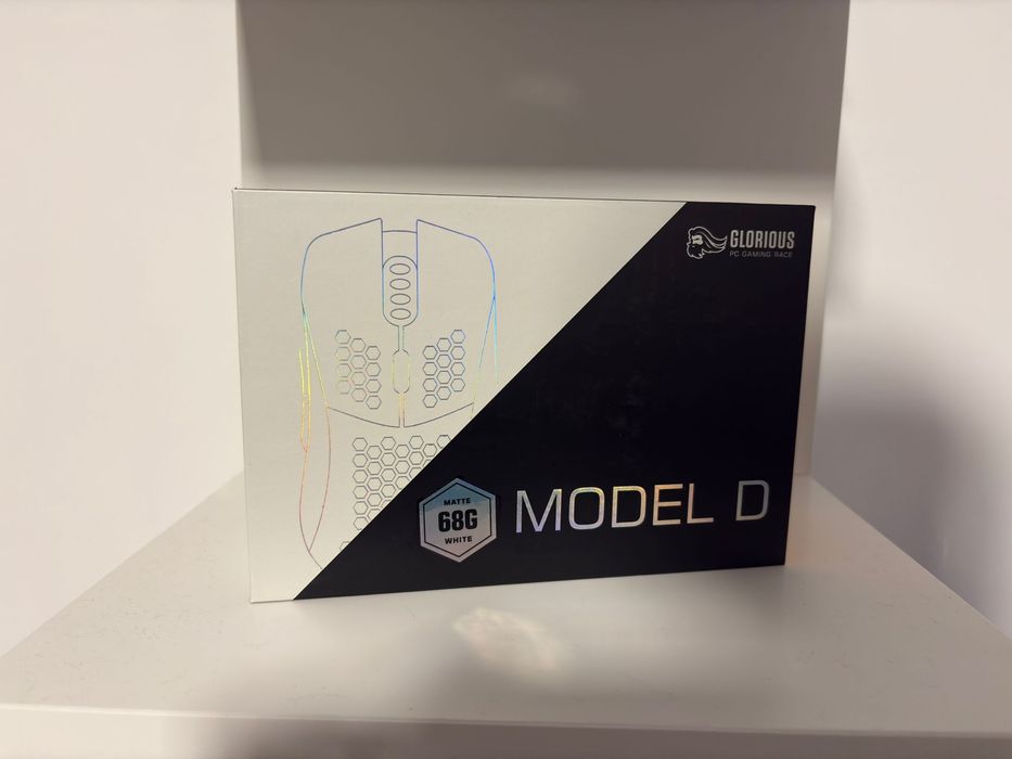 Mouse gaming Glorious model D alb mat