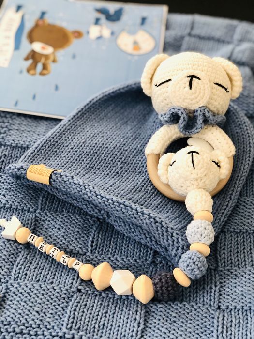 Подарък за бебе/ръчно плетен