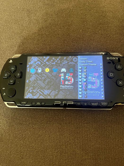 Продавам PSP 2000