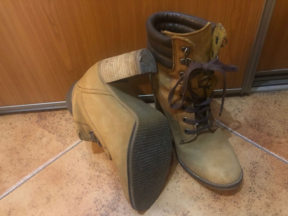 Ghete cu toc Wagoneer mărimea 38