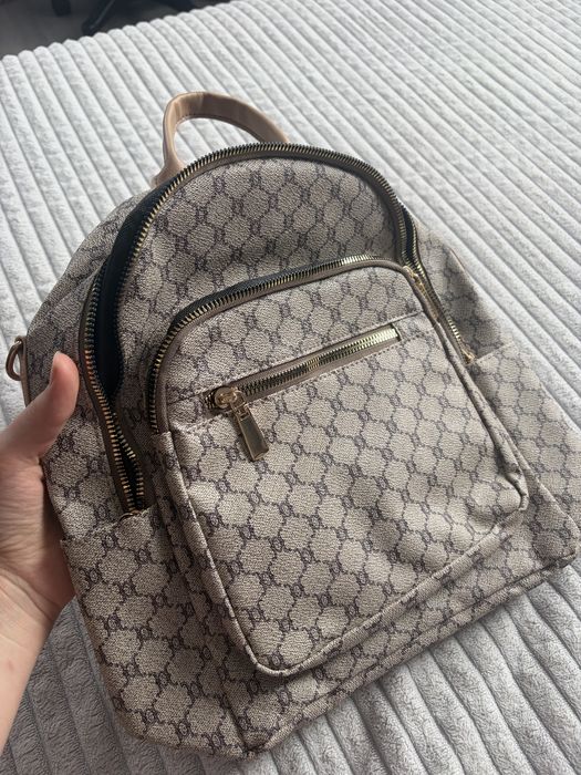 Чисто нова раница