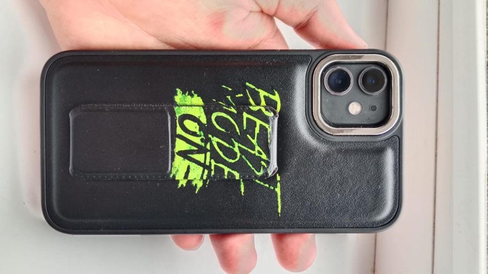 Айфон 11 сатылады