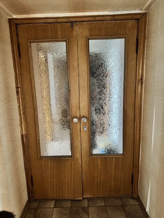 Двери с обналичниками