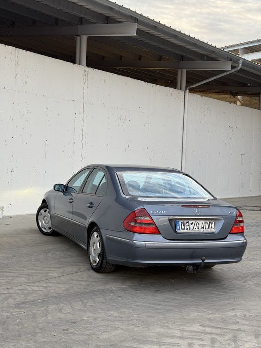 Mercedes E220D W211 2004