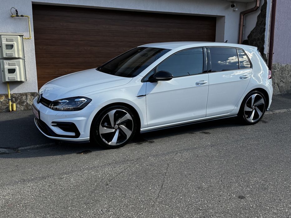 VW Golf 7,5 R 310 HP 4 Motion Akra