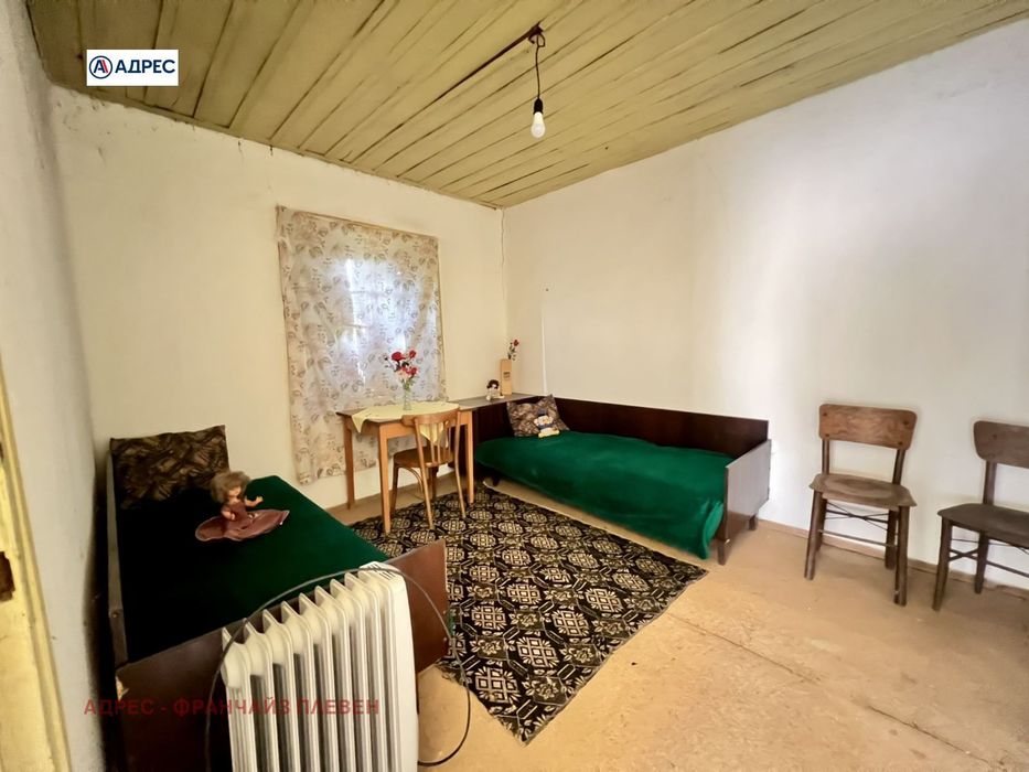 Къща в Ловеч, област-с.Владиня площ 132 цена 22000