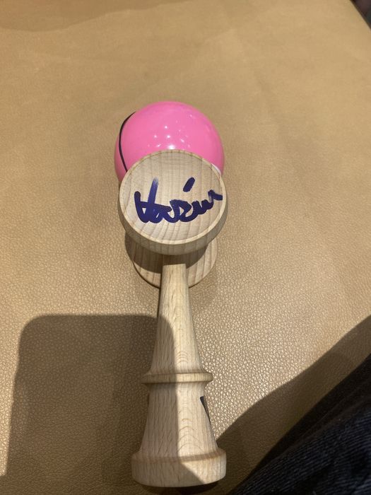 Kendama krom pop sticky semnata de xremus si vasiu