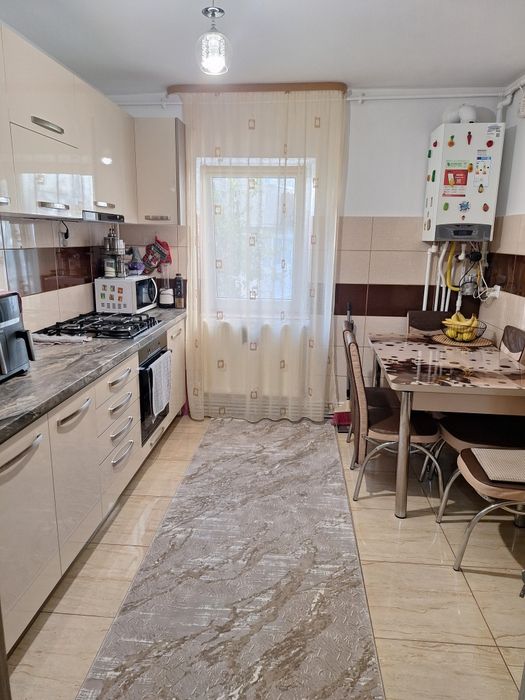 Apartament 3 camere decomandate zona Neagoe  Voda
