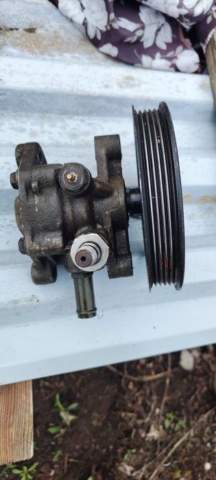 Нур на Митсубиси оригинал KYB