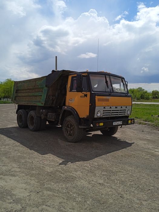 В продаже камаз самосвал
