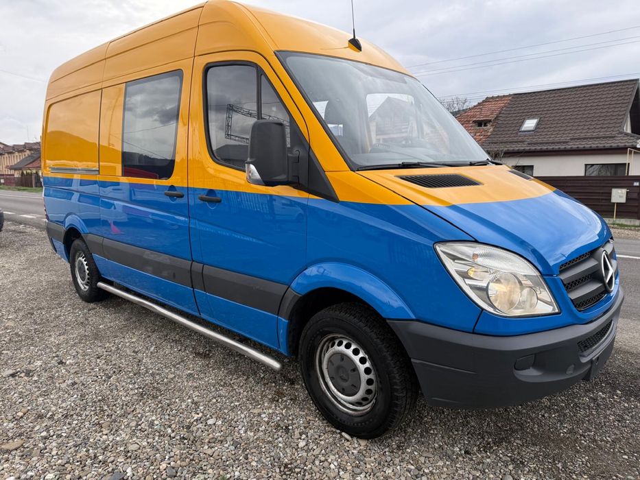 Mercedes Sprinter mixt cu 7 locuri