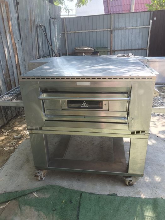 Vand cuptor pe gaz zanolli.