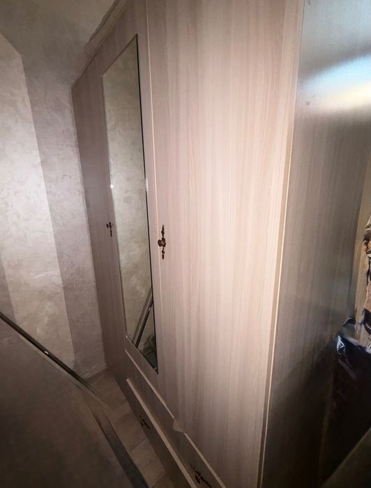 шкаф вместительный