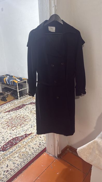 Продам тренч новый