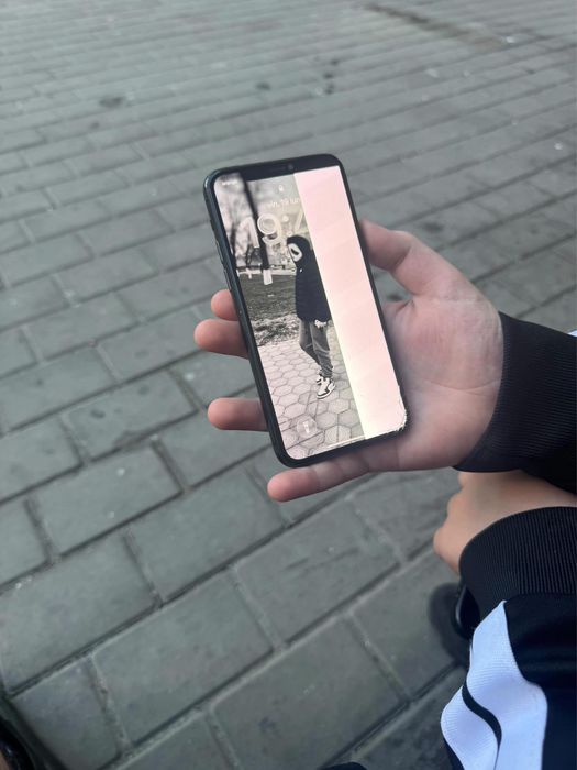 Iphone 11 pro sau schimb