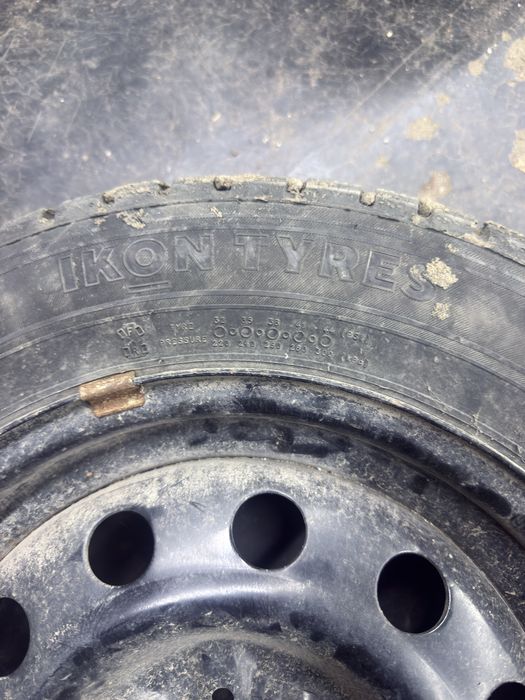 Продам резину Ikon зима