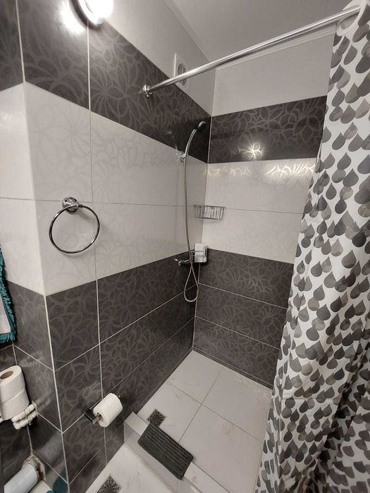 Apartament renovat, 2 camere,Valea Roșie