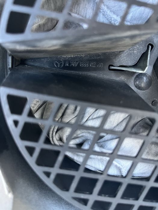 Решетка mercedes w204