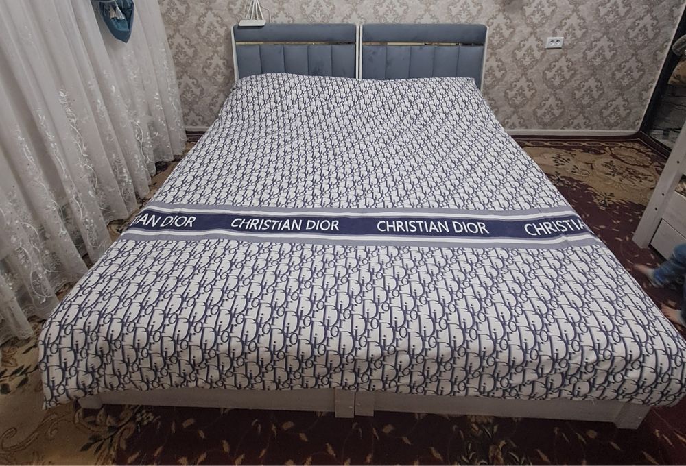 Mebel 1 kishili 2 ta kravat sotiladi 3 oy bogan olingan ideal