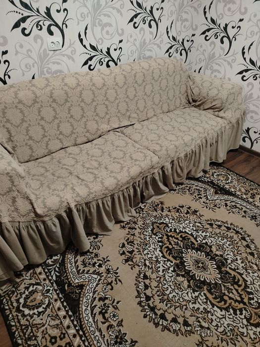 Ковёр б/у коричневый цвет
